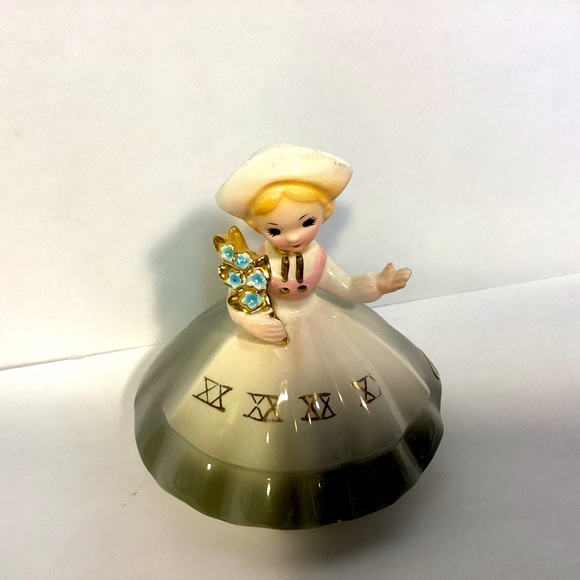 Josef Original Nurse figurine - Picture 1 of 8